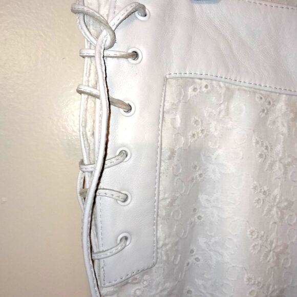 Elements by Vakko White Eyelet Leather Waistband Cropped Pants 4 - Picture 4 of 8